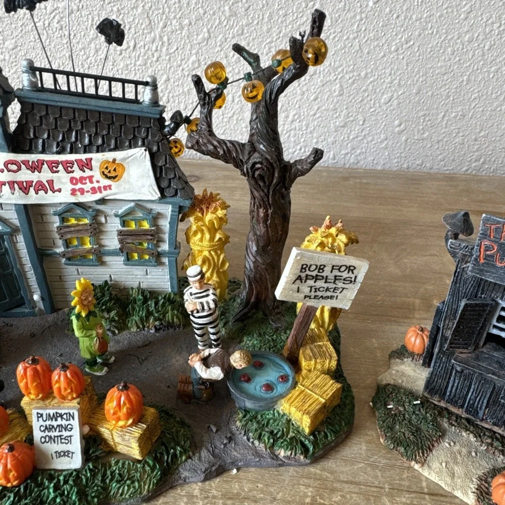 Vintage Retired Lemax Spooky Town Halloween Festival & Pumpkin Patch 2000-2004 - Picture 6 of 11